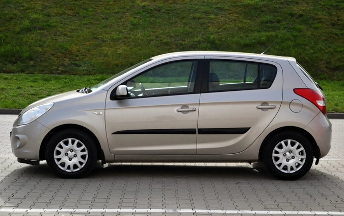 Hyundai i20 cena 14999 przebieg: 150000, rok produkcji 2010 z Gdańsk małe 781